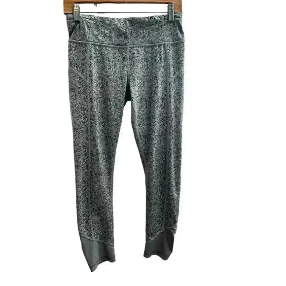 Lululemon Pants - Lululemon Pace Queen Petite Fleur Silver Spoon Tight Size 6